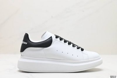 公司级意大利高奢品牌Alexander Mcqueen亚历山大 麦昆 Sole Leather Sneakers低帮时装厚底休闲运动小白鞋 货号:462214