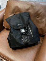 本地自取250 L/U L/U 露Drawstring Bucketpack Black双肩包