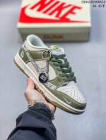 海外爆款限量发售！公司级 Nike Sb Dunk Low“迪奥系列 涂鸦绿勾” 周年高端定制 低帮休闲板鞋 定制鞋盒 大厂纯原品质出货 超高清洁度 皮料切割干