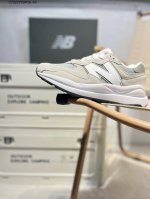 120 福利特价New Balance新百伦 Nb5740系列 特别以1988年首度世面的经典574作为设计蓝本保，留574简易约衬的80S鞋型廓轮，同时加再以