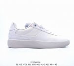 Lululemon Cityverse 露露乐檬极简主义减震耐磨低帮生活休闲鞋 Cityverse将运动性能融入经典休闲鞋中，中底提供出色缓震，并贴合足部曲线，