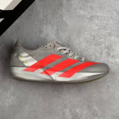 本地 核心私 阿迪达斯 Adidas Adizero Adios 9 M 阿迪超轻透气缓震跑鞋 整体外观造型与Adizero Adios Pro Evo 1非常