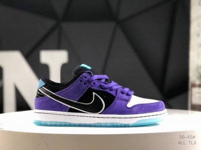 160 耐克 Nike Sb Dunk Low Pro 扣篮系列复古低帮休闲运动滑板板鞋。 货号：Hj0513 500 尺码36-45（半）All Tla
