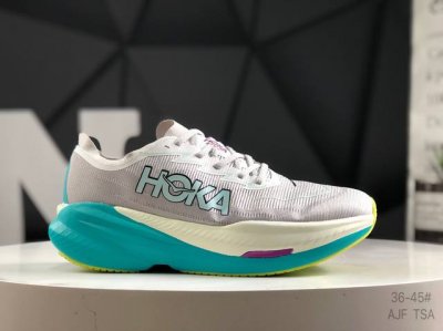 hoka One One Mach X 2 全新配色 低帮轻量户外越野休闲运动慢跑鞋这个品牌来自于新西兰的毛利语，Hoka表示大地，One One表示飞越，连起