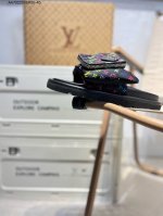 290 louis Vuiton Lv 路易威登2024 春夏最新爆款魔术贴系列情侣款厚底拖鞋 代购级别稀品 鞋面：Lv进口5D打印花布，牛皮内里 大底：原版开