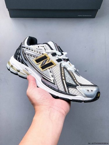 new Balance M 6Ri Nb宝藏老爹鞋款，复古元素叠加，质感超级棒，楦版型材料细节做工精细，货如实拍图 作为Nb最经典的档案鞋型之一，与2002一样