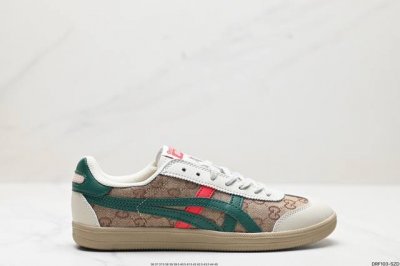 公司级亚瑟士 Onitsuka Tiger Tokuten 复古低帮休闲跑鞋 实拍首发 鞋跟 鞋舌处印有鬼塚虎特有的品牌logo标志 提升品牌的认知度 柔软内里