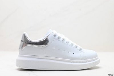 真标意大利高奢品牌Alexander Mcqueen亚历山大 麦昆 Sole Leather Sneakers低帮时装厚底休闲运动小白鞋 货号:553770 W