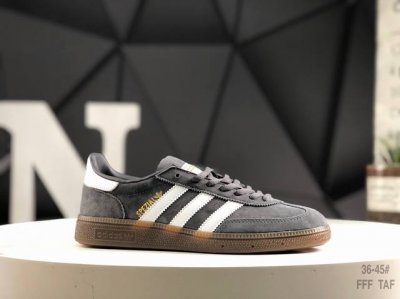140 阿迪 Adidas Handball Spezial 复古单品 阿迪达斯经典款复古休闲板鞋 #原厂原档案开发出品 皮料切割干净无任何毛边 鞋型细节完美