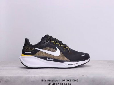 颠覆式升级！Nike 飞马新鞋 触感柔软，质感升级！随着“耐克 蓝图 系列”在巴黎的盛大发布，全新一代 登月41代 Nike Pegasus 41也正式登场啦！