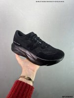 公司级New Balance 新百伦Fuelcell 简约 织物 网布防滑耐磨透气轻便 低帮 马拉松跑步鞋 货号:Mrcellb3 尺码: 40 40.5 41