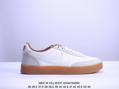 公司级耐克板鞋 生胶米白绿色 复古板鞋w Killshot 2联名 Killshot Ii Leather 采用米白色皮革制作鞋身，蓝色 Swoosh 点缀其中