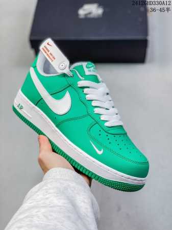 公司级耐克nike Air Force 1 Mid 07 空军一号低帮百搭休闲运动板鞋。柔软、弹性十足的缓震性能和出色的中底设计，横跨复古与现代的外型结合，造就 - 点击图像关闭