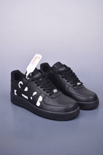 Nike Air Force 1 Low Cdg黑 原楦头原纸板 打造纯正空军版型 专注外贸渠道 全掌内置蜂窝气垫 原盒配件 原厂中底钢印、拉帮完美 官方货号：
