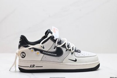 公司级Nike Air Force 1'07 原楦头原纸板 打造纯正低帮空军版型 专注外贸渠道 全掌内置蜂窝气垫 原盒配件 原厂中底钢印、拉帮完美 货号:Bd0