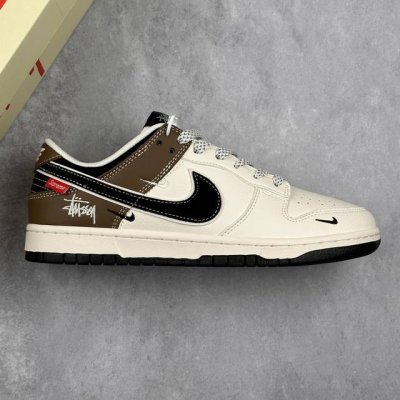 本地 核心私 Nk Sb Dunk Low Supreme斯图西联名 米粽双小勾 周年高端定制 低帮休闲板鞋 #定制鞋盒 大厂纯原品质出货 超高清洁度 皮料切割