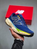 New Balance Nb Fresh Foam 轻量跑鞋 Evoz V2舒适耐磨低帮跑步鞋 实拍首发受到fresh Foam1080舒适骑行的启发 Evoz