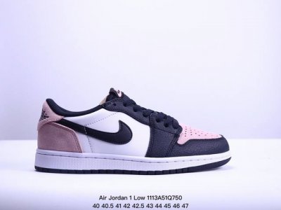 特价纯原版本 耐克 乔丹Air Jordan 1 Low AJ1 乔1 乔丹1代aj1 低帮复古文化休闲运动篮球鞋。该鞋款从 1985 年元年款汲取设计灵感，焕