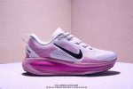 公司级Nike Vomero 18 耐克 舒适减震防滑 低帮跑步鞋 全掌Reactx泡绵中底 前掌和后跟还配备了Air Zoom气垫单元 据说跑起来更快更舒适哦