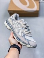 公司级asics 亚瑟士gel-Nyc透气网眼鞋面配合部分合成革材质 采用全新ahar+橡胶材质 更加耐磨 货号: 3A383-302 尺码:36 37 37.