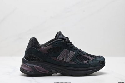 公司级New Balance 2010系列 新百伦 复古老爹风网布跑步休闲运动鞋 新百伦经典配色 沿袭了面世之初的经典科技 以Encap中底配以升级版 N-Er