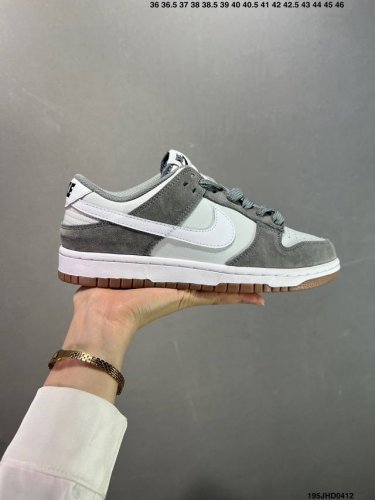 真标耐克 Nike Sb Dunk Low 扣篮系列 复古低帮休闲运动滑板板鞋。采用脚感柔软舒适Zoomair气垫，有效吸收滑板等极限运动在落地时带来的冲击力，
