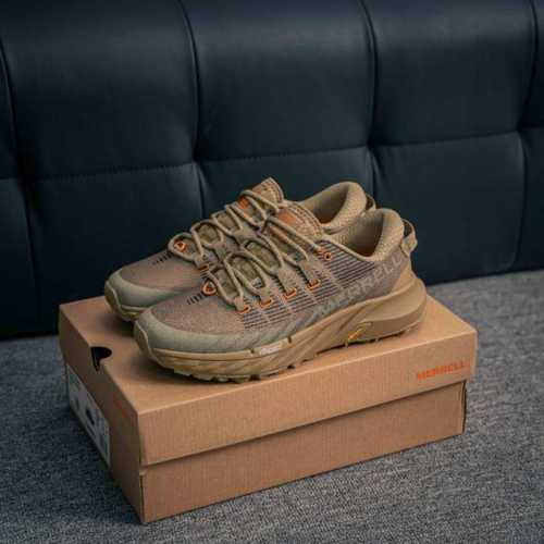 核心私 Merrell Agility peak 4 X Wildthings 迈乐 蜂鸟 减震防滑透气徒步越野户外功能登山鞋 货号：J500343 尺码：36