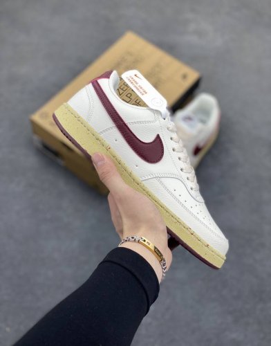 超级福利 核心特价 长期补货 Nike Court Borough 低帮百搭透气休闲运动板鞋男女鞋 经典耐用的设计，兼顾舒适脚感和出众风范，演绎匠心之作。结构性