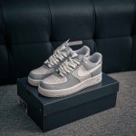 核心私 Air Force 1 原装级别 原楦头原纸板 打造纯正空军版型专注外贸渠道 全掌内置蜂窝气垫 原盒配件 原厂中底钢印、拉帮完美 货号：Hv9405 0