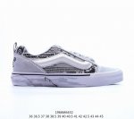 新版面包 全新模具 新版冲刀 Vans Caldrone 黑色胖胖鞋 美式复古 范斯官方，复古经典，鞋头放大、鞋身网布面料透气，包边上移加厚、鞋舌加厚。Vans