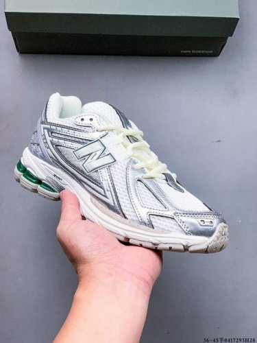 New Balance M1906Ri Nb宝藏老爹鞋款，复古元素叠加，质感超级棒，楦版型材料细节做工精细，货如实拍图 作为Nb最经典的档案鞋型之一，与 2一样