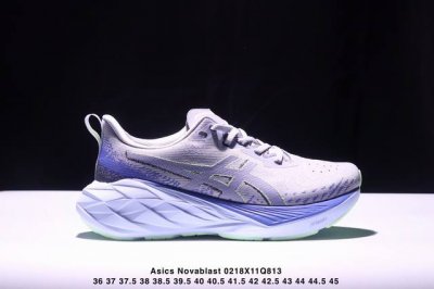 公司级Asics Novablast 4 轻量跑鞋 低帮轻量透气缓震休闲运动跑步鞋 货号:1012B510-401 尺码:36 37 37.5 38 39 39