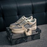 核心私 Air Force 1 原装级别 原楦头原纸板 打造纯正空军版型专注外贸渠道 全掌内置蜂窝气垫 原盒配件 原厂中底钢印、拉帮完美 货号：Sj6698 0