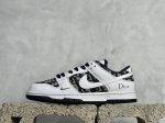 k版 Nike Sb Dunk Low 迪奥 性价比天花板 尝鲜先行版 原装头层材料 独家版型蒸餾加工 帶來的是更好的视觉和脚感体验 大厂纯原品质出货 清洁度