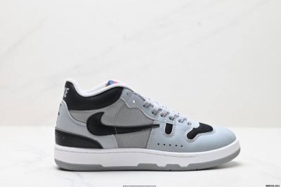 真标Nike Mac Attack 中邦网球鞋 Travis Scott 倒钩这款产品采用网眼和皮革材料混合制成配有尼龙鞋舌和方格鞋舌标签鞋跟 内衬和中底上的“