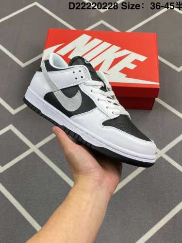 真标 真标 耐克 Nike Sb Dunk Low Pro 男女同款运动鞋复古板鞋 2025年新款 蛇年限定，尽情迈步，彰显个性风采。采用柔软皮革鞋面，经久耐穿