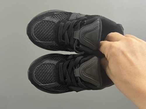 牛B新款2010网面鞋带款儿童老爹鞋 Size：24-36码 经典Nb2010款式 网面设计，透气舒适不闷脚 老爹款式，百搭又时髦