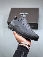 始祖鸟bora Kragg Shoes覆盖透气男越野跑鞋 官方同步上架适合技术路线单日徒步穿着也可以一脚蹬穿法 Aeriosflgtx鞋受到长途野外跑步鞋的启发