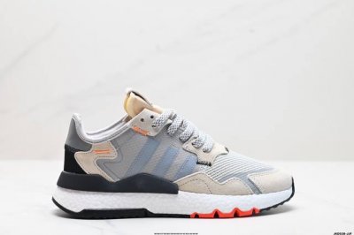 公司级阿迪达斯三叶草 Nite Jogger 经典运动跑鞋 夜行者 复古跑鞋原厂材料 原厂大底 私家独模 网布搭配麂皮拼接打造鞋面 极具复古风格鞋头及鞋跟点缀3