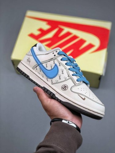 C版 Nike Sb Dunk Low X Stussy 白蓝小勾满天星纯原大厂出品 极力推荐原装头层材料 独家版型蒸餾加工帶來的是更好的视觉和脚感体验大厂纯原