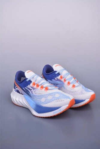 Saucony Triumph pro 啡鹏4 旗舰级缓震型跑鞋 公司级版本 更换板材pwrrun Hg上底层 前掌12Mm后跟 5.5Mm 提供95%以上的回