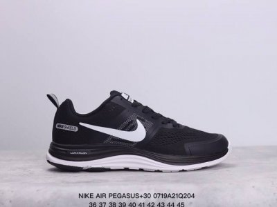 耐克nike Air Pegasus+30登月系列缓震跑步鞋运动休闲鞋 采用了小气垫 Air-Zoom 的设计，升级中底为cushlon St，材质上更显得轻盈