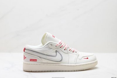 公司级Nike Air Jordan 1 Low aj1乔1低帮休闲板鞋 同步官方配色 市场唯一独家头层皮打造 原鞋原档案开发 原厂皮料 原档冲孔鞋头 正确满胶