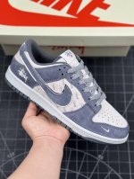 Nk Sb Dunk Low 斯图西联名-全猪八深灰 周年高端定制 低帮休闲板鞋 #定制鞋盒 大厂纯原品质出货 超高清洁度 皮料切割干净无任何毛边 细节完美 货