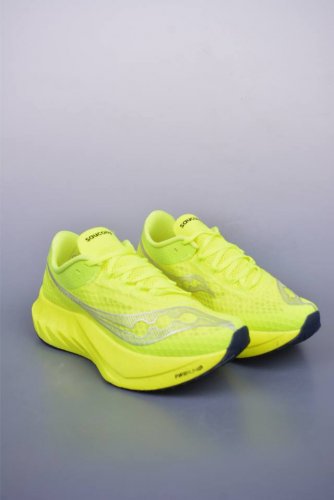 Saucony Triumph pro 啡鹏4 旗舰级缓震型跑鞋 公司级版本 更换板材pwrrun Hg上底层 前掌12Mm后跟 5.5Mm 提供95%以上的回