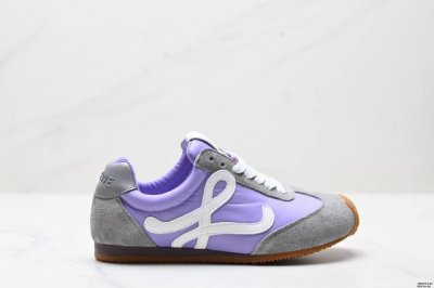 公司级Loewe罗意威 Ballet Runner 2.0小牛皮 圆头系带 低帮 生活休闲鞋 罗意威全新版大头运动鞋Ballet Runner2.0，以其独特的