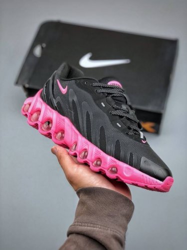 福利特价 Nike Air Max Dn8 全掌科技气垫 缓震运动跑鞋 Dn8的核心亮点在于其八腔气垫结构 根据不同部位设定的气压值专为行走设计 Fq7860