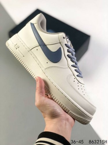 公司级真标带半码！ 耐克nike Air Force 1 Low 空军一号 低帮 百搭休闲运动板鞋 柔软、弹性十足的缓震性能和出色的中底设计，横跨复古与现代的外