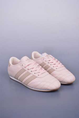 Adidas Originals Taekwondo Low 跆拳道系列 经典复古薄底训练慢跑鞋 Taekwondo 跆拳道 受武术鞋启发 符合人体工程学 鞋身 - 点击图像关闭