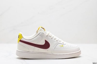 真标Nike Court Vision Lo 低帮百搭 透气休闲运动板鞋 兼顾舒适脚感和出众风范 演绎匠心之作 结构性的支撑贴合感结合复古篮球设计 货号:Dh3